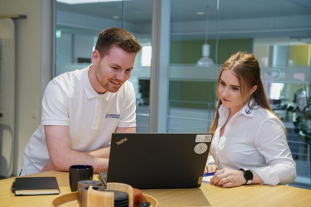 SEO/SEA Manager (m/w/d) – Schwerpunkt AI Search (Teilzeit | Nufringen)